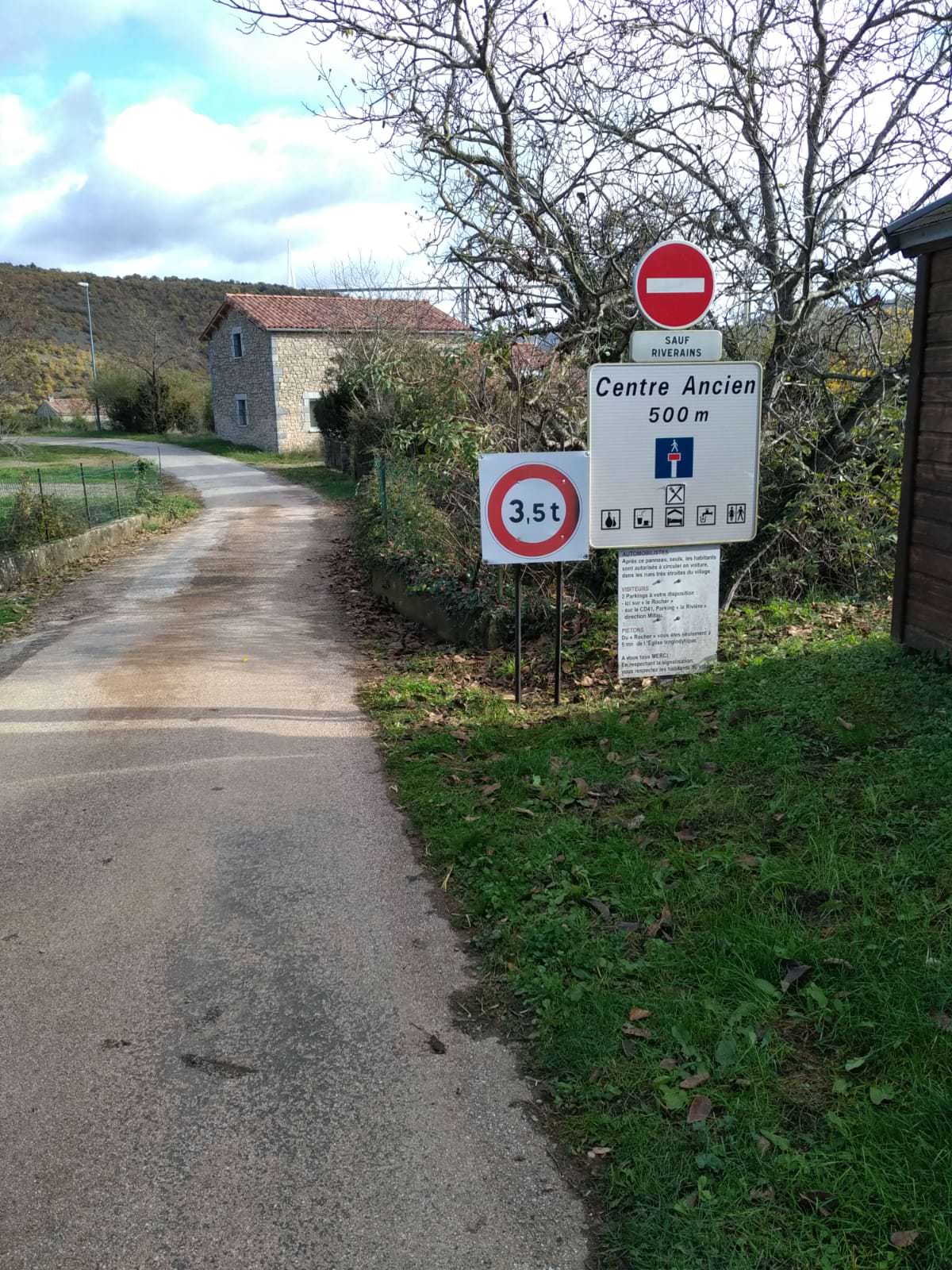 Lire la suite à propos de l’article Attention ! Peyre : pont rue de la pause limité à 3,5T