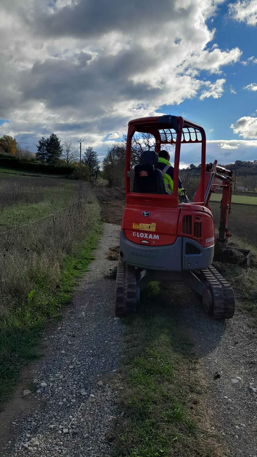 Lire la suite à propos de l’article amélioration du chemin des jardins aux Aubignac à le demande des habitants